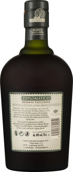 Dunkelgrüne Flasche mit mattem Finish und detailliertem Etikett auf der Rückseite.