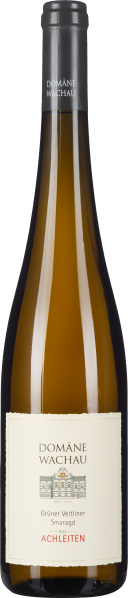 Braune Weinflasche mit weißem Etikett und schwarzem Schraubverschluss.