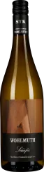 Braune Weinflasche mit schwarzem Etikett und glänzendem Verschluss.