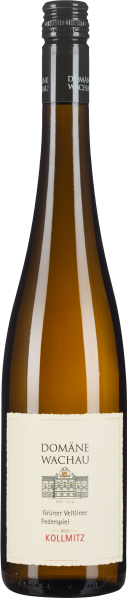 Braune Weinflasche mit schwarzem Schraubverschluss und cremefarbenem Etikett.