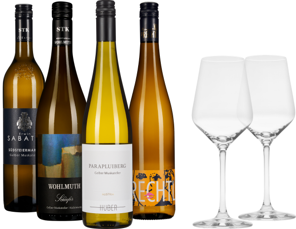 Fünf Weinflaschen und zwei elegante Weingläser, stilvoll präsentiert.