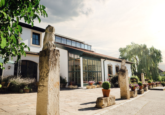 Hiedler Weingut by Julius Hirtzberger