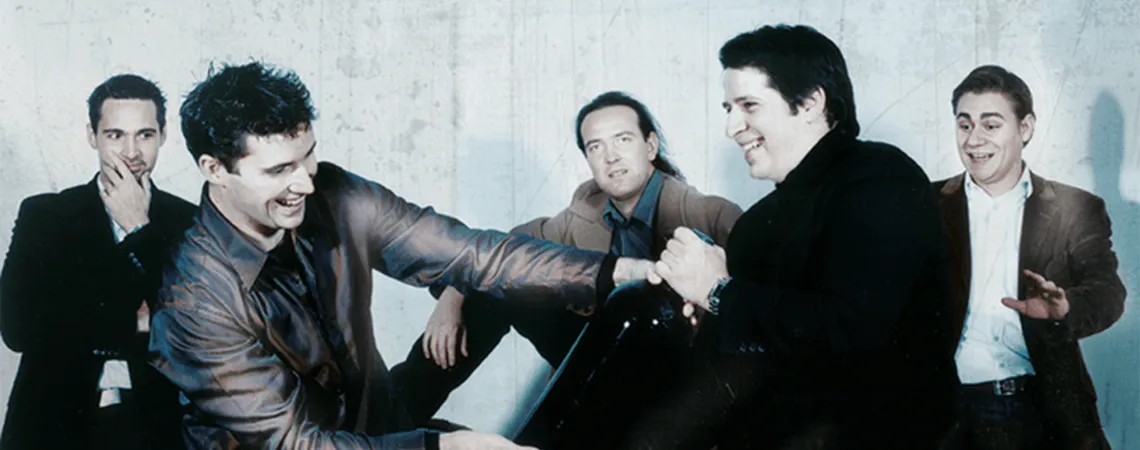 club batonnage header